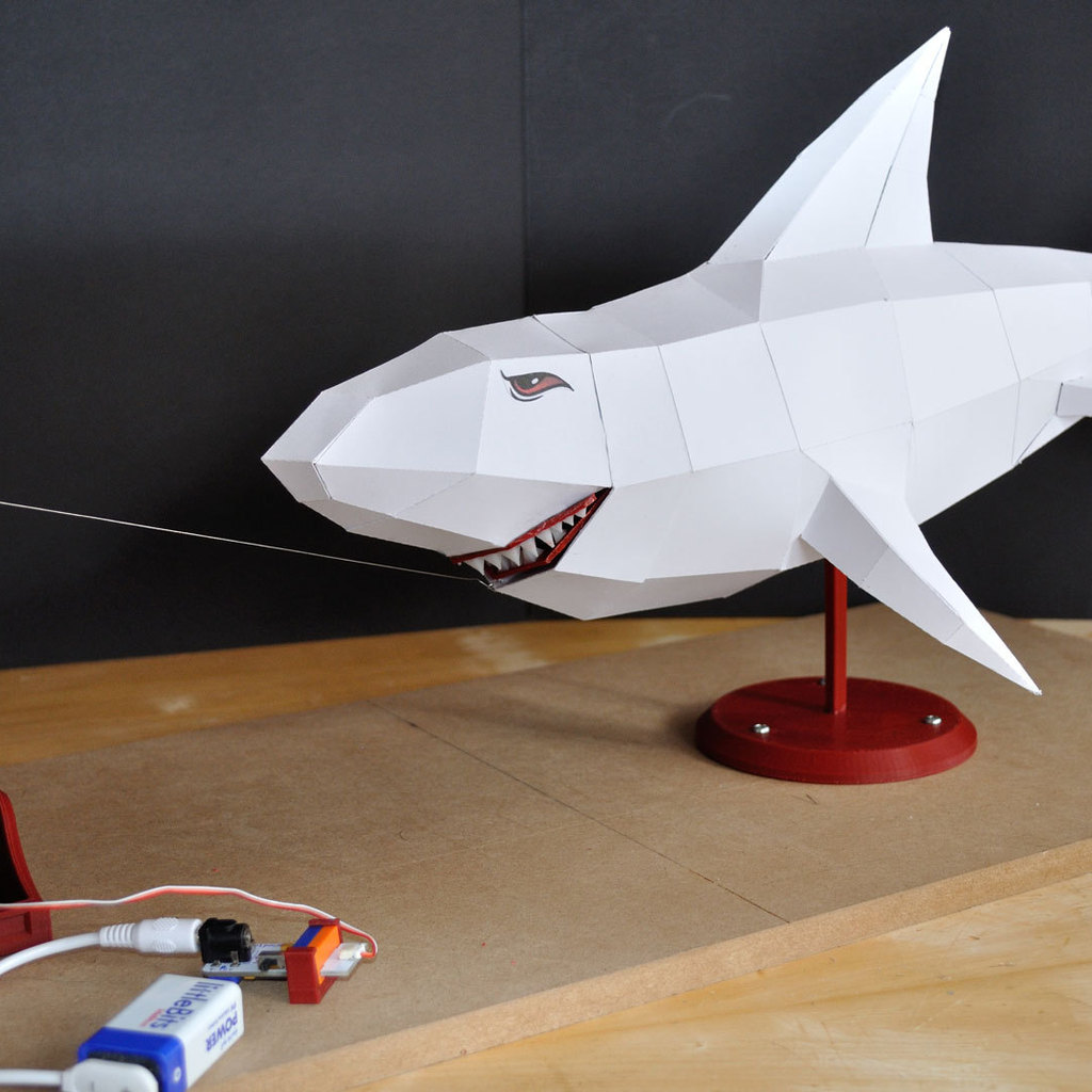 LittleBits Swimming Shark