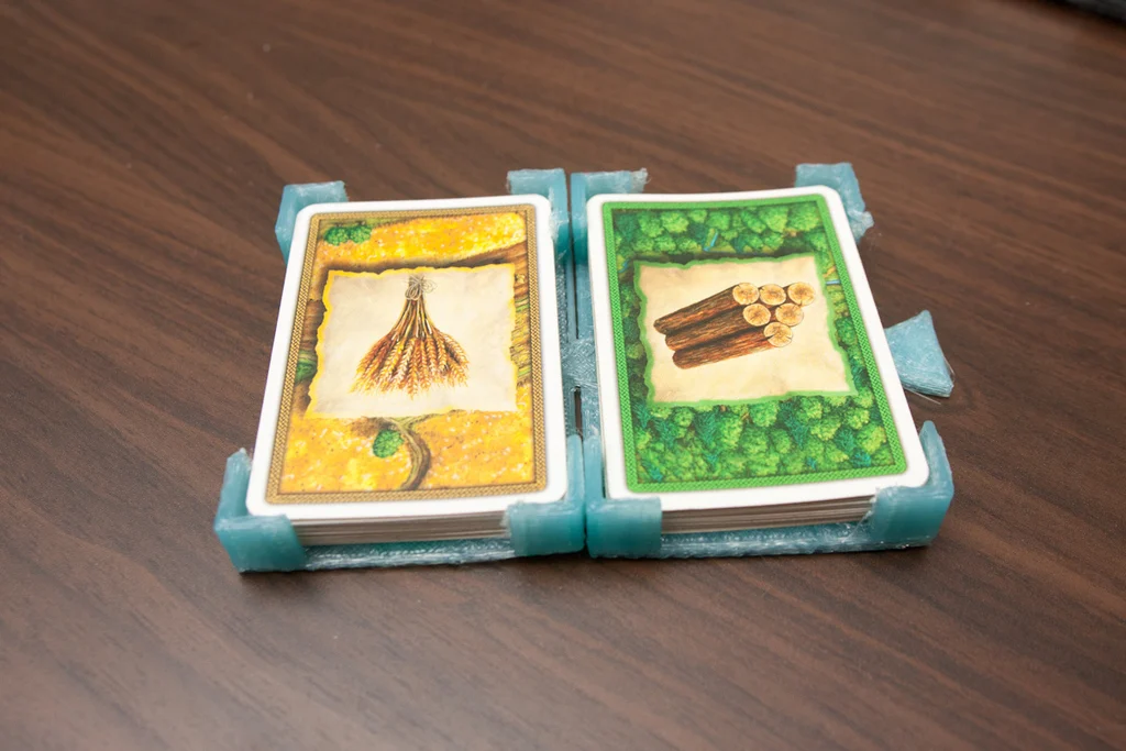 Game card holder