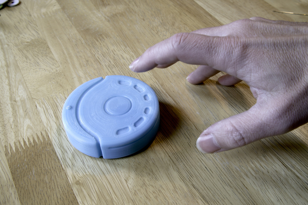 A vRoomba - Pull Back Motor Vacuum Robot