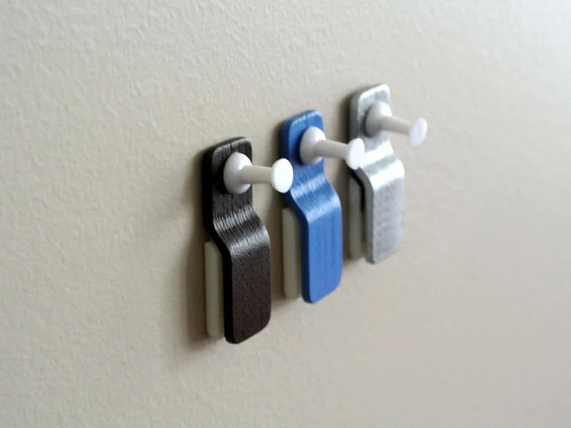 Wall mount paper clip