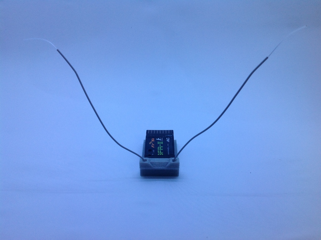 FrSky V8FR-II (HV Version) receiver V antenna mount