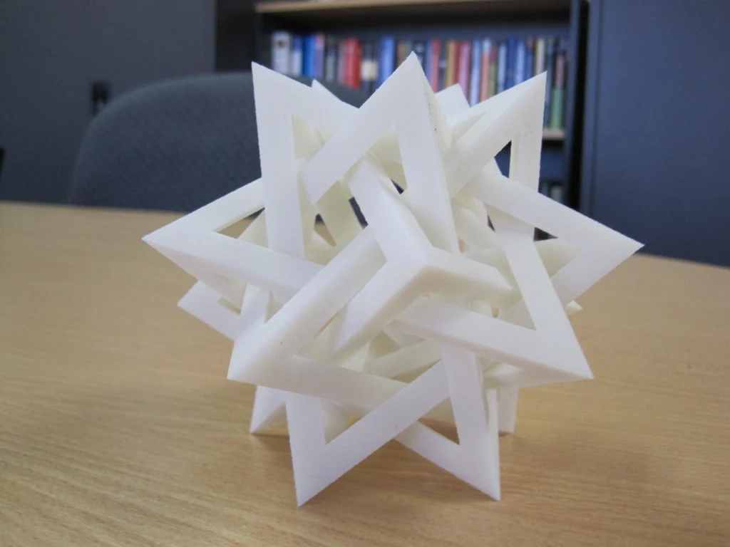 Interlocking Pyramids