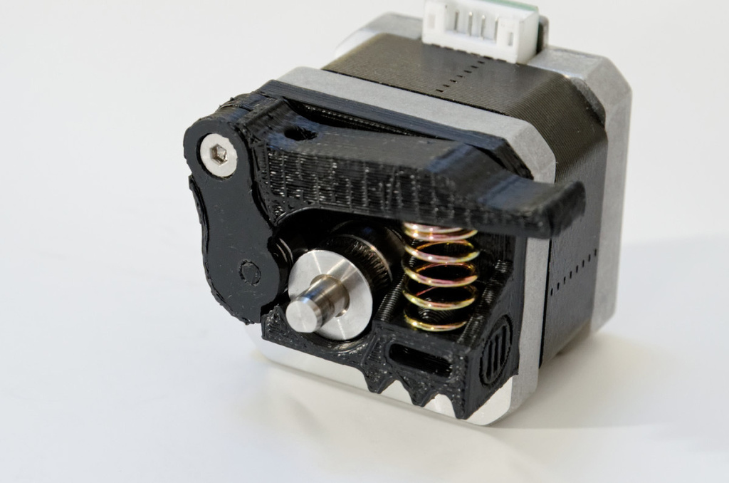 Spring-loaded Replicator 1 Drive Block