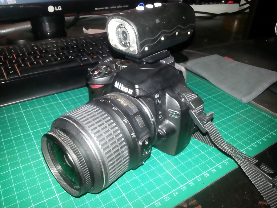Rollei Action to DSLR Flashshoe Adapter