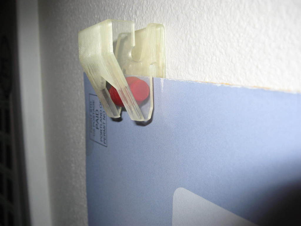 Hands-free memo holder