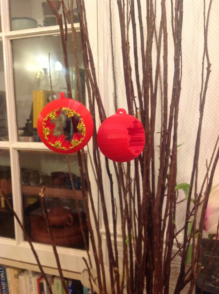 Koch Snowflake Christmas bauble / sphere