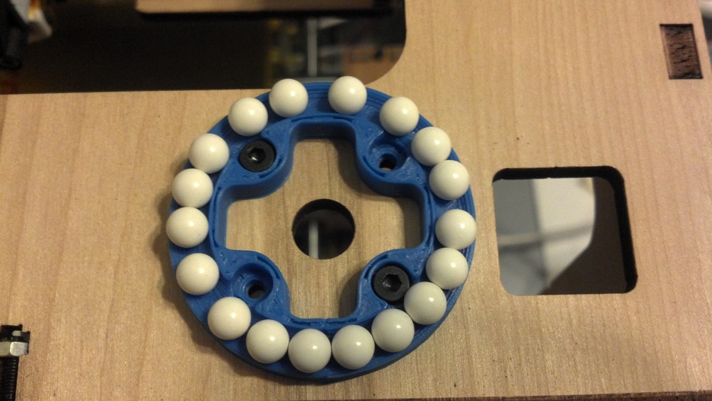 Low-friction Filament Reel Mount for Makerbot
