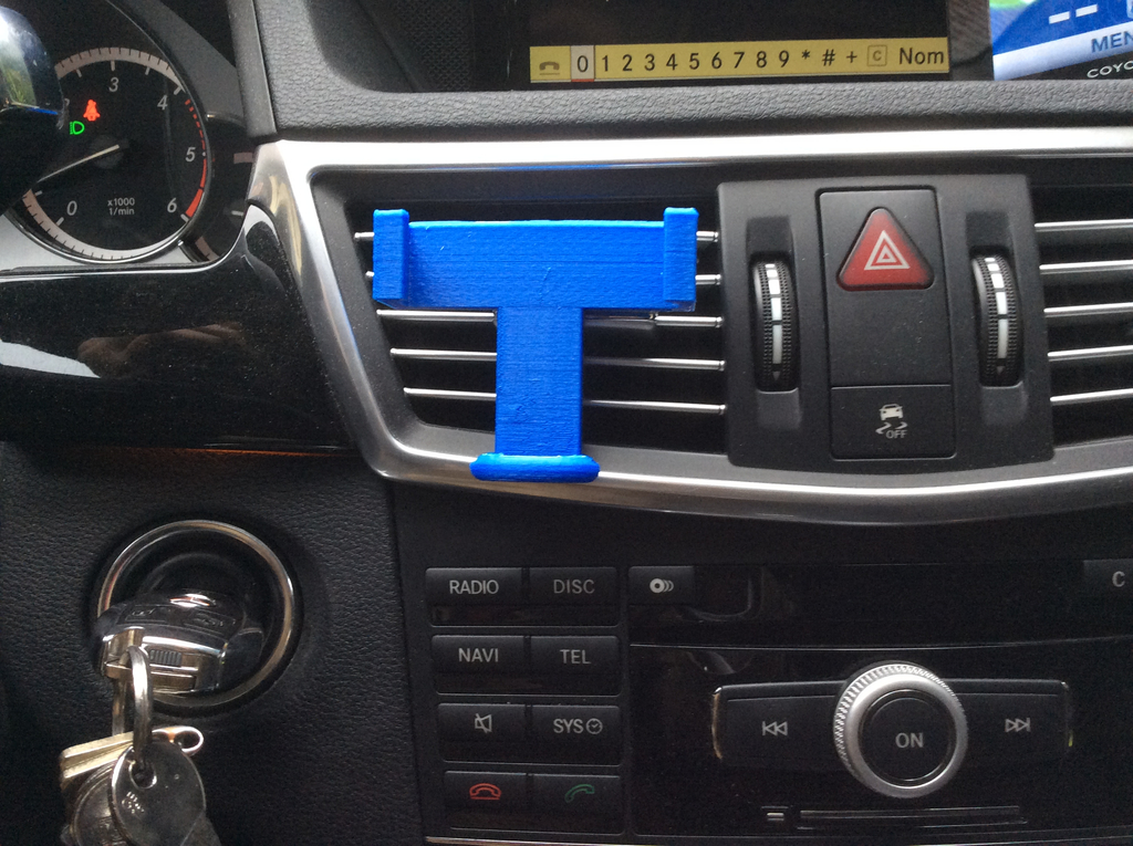 iPhone 5s car mount