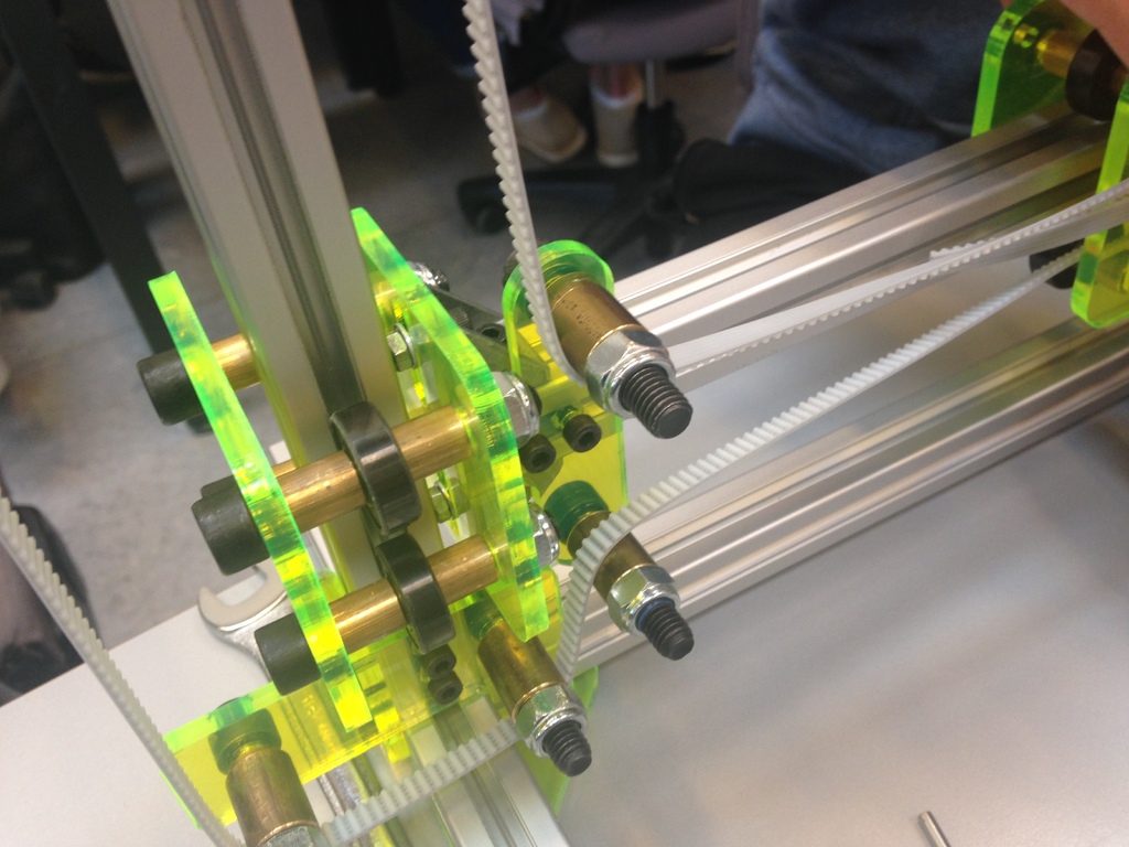Mini foamcutter