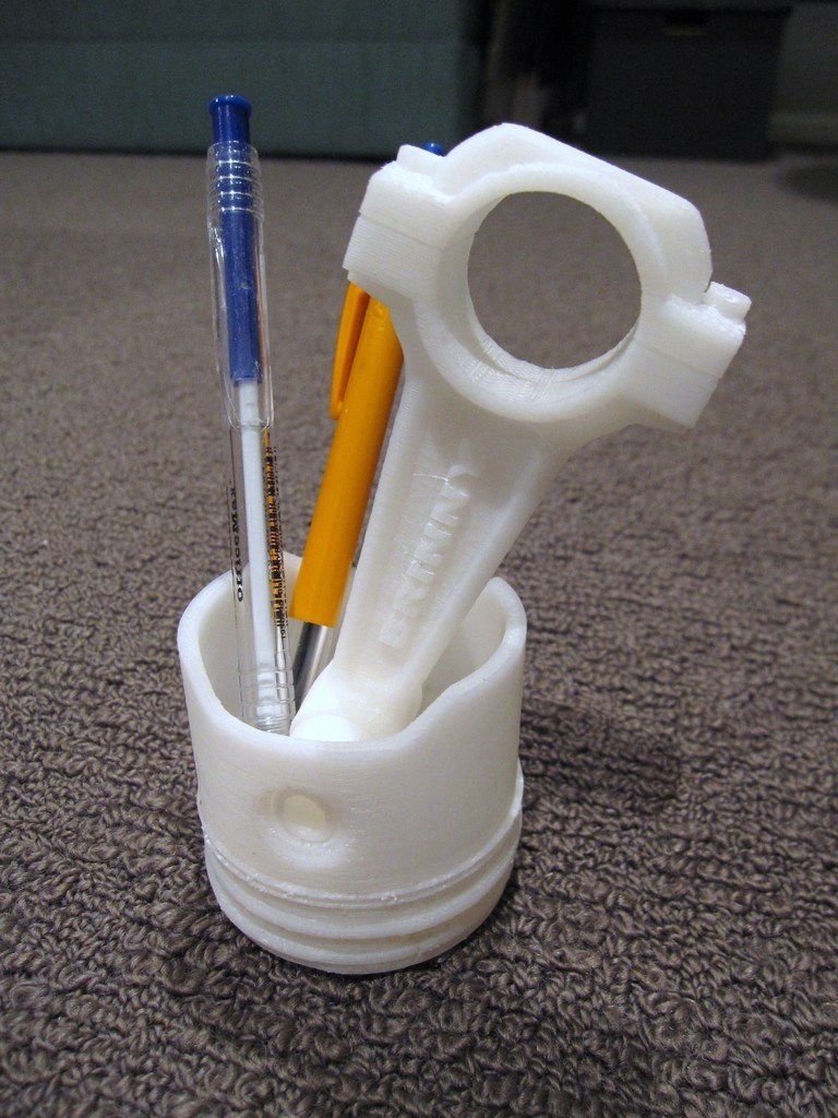 Piston and Conrod desk tidy
