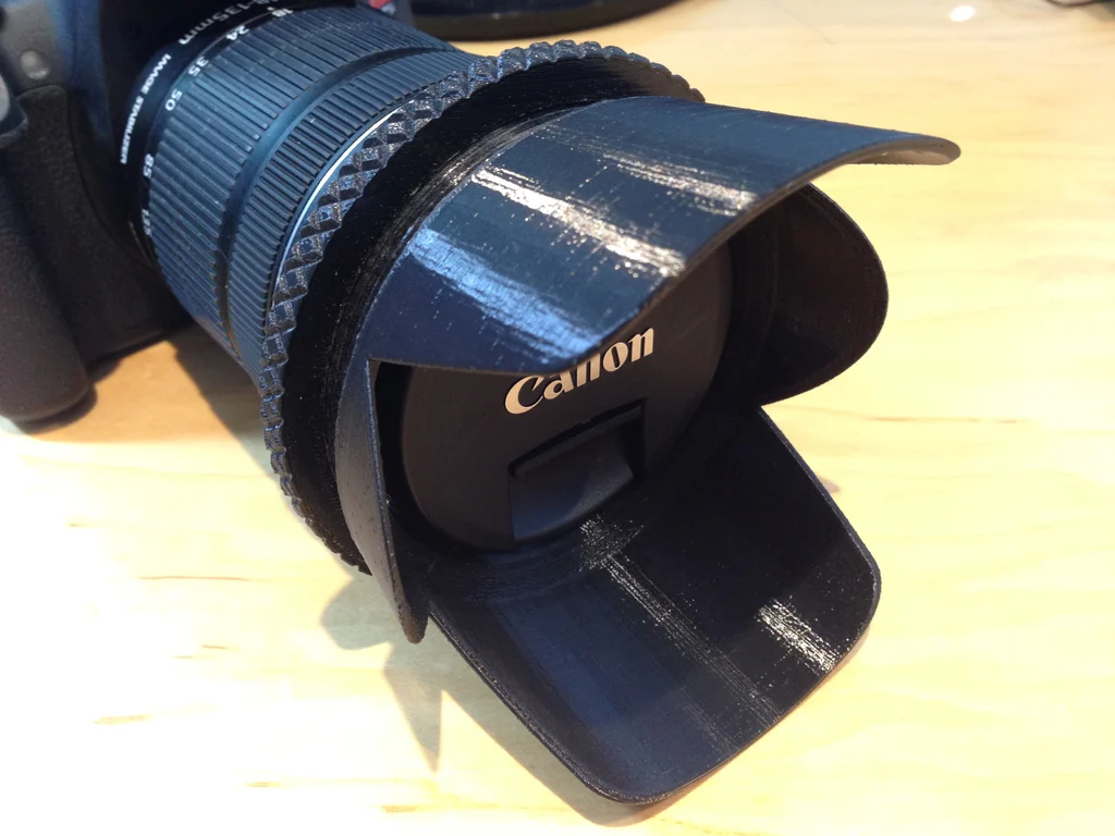 Canon EF-S 18-135 Lens Hoods