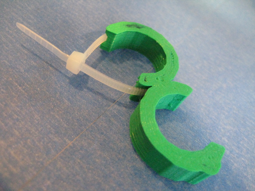 Clip for umbrella stroller
