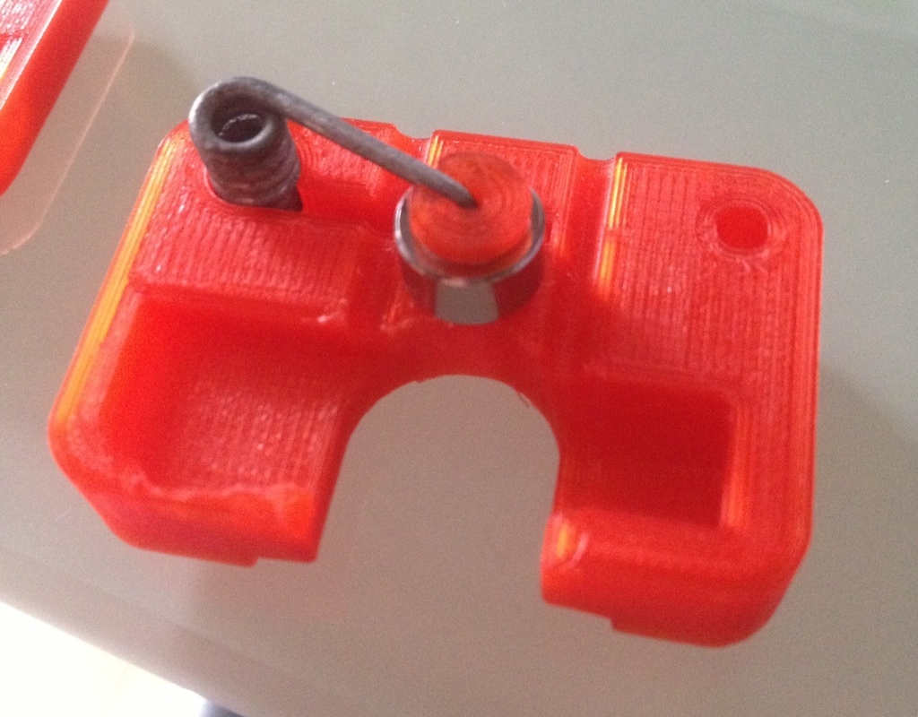 Replicator 2 extruder replacement with no overheating issues v2