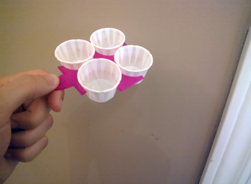 ketchup cup holder