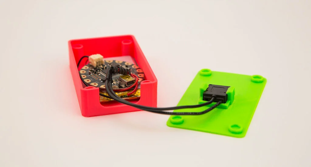 Flora Enclosure Case