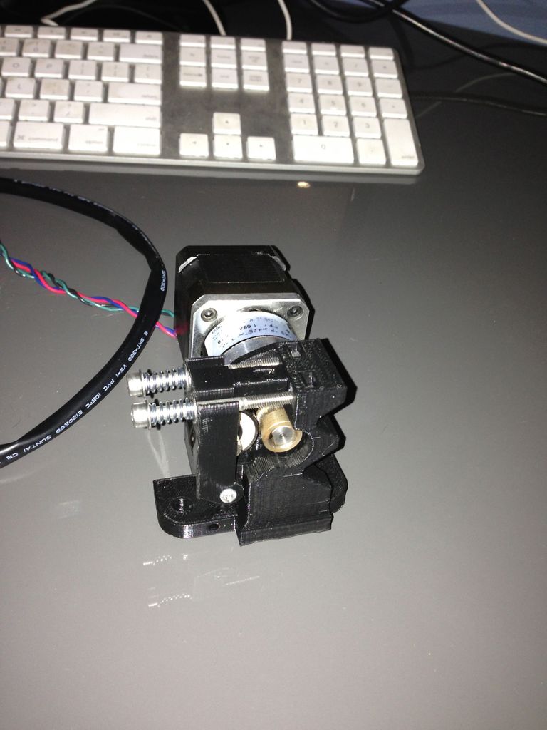 Mendel rotated geared extruder