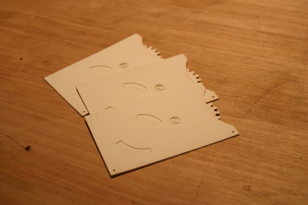 Geared calling card