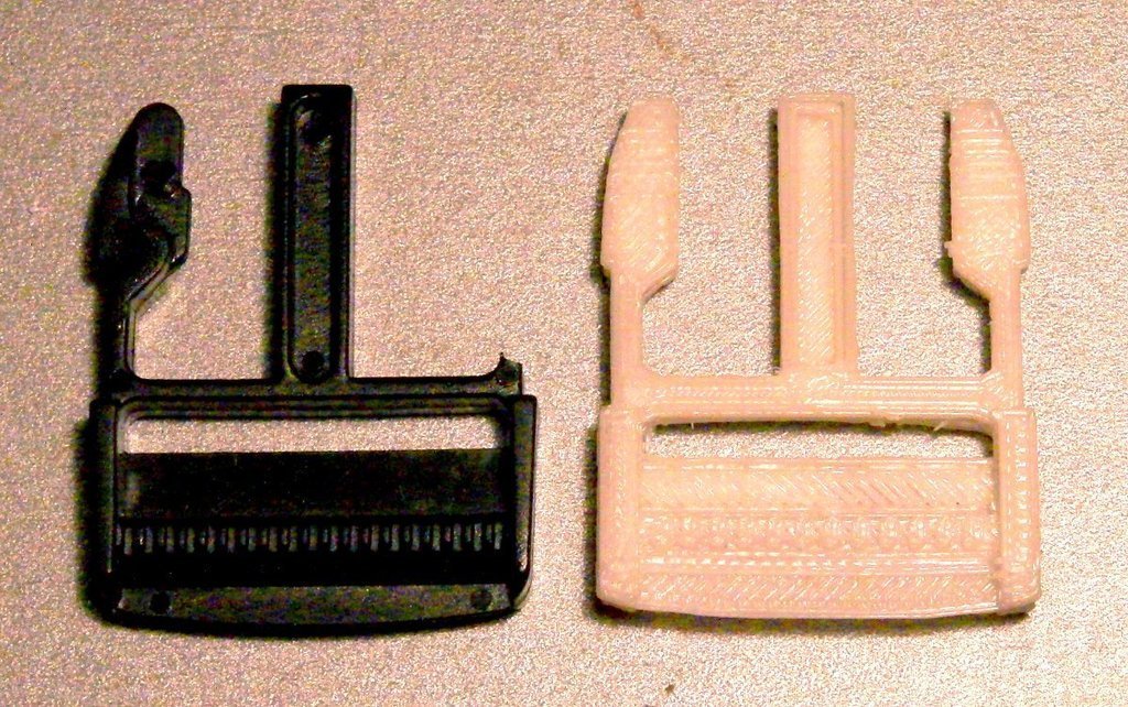 RepRap. Buckle for overalls.
