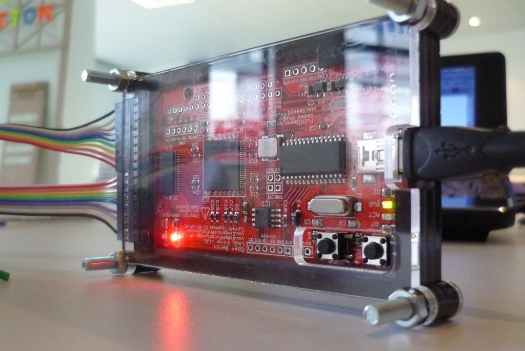 OpenBench Logic Sniffer laser cut case