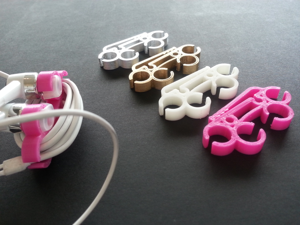 BABY KNUCKLEDUSTER earplug organizer