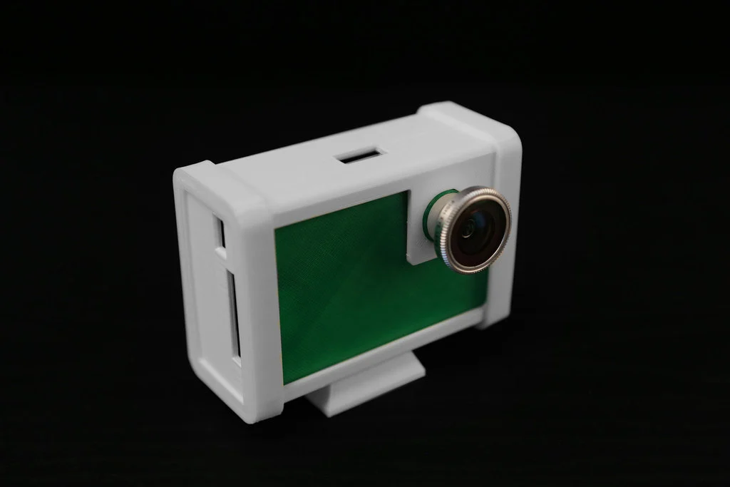 DIY WiFi Raspberry Pi Touchscreen Camera