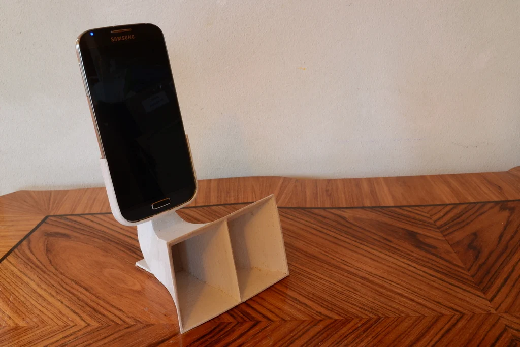 Galaxy S4 speaker horn