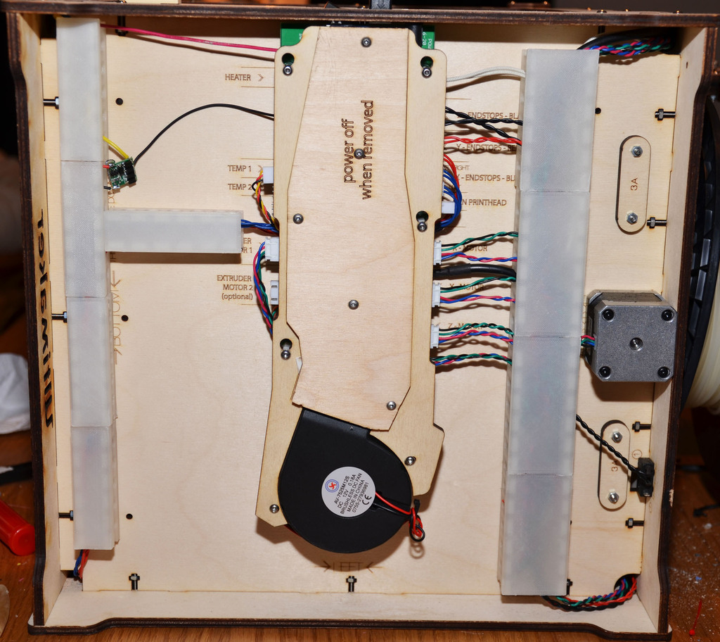 Cable channel/duct