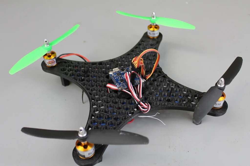 DIY Mini Quadcopter Honeycomb Edition