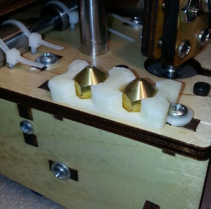 Printrbot Extruder Nozzle Caddy