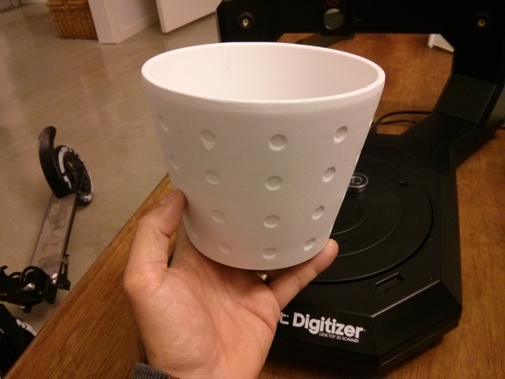 Digitized dimpled flower pot