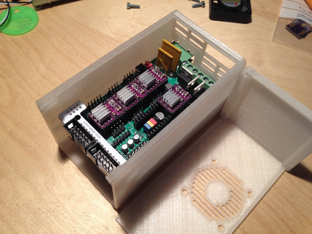 Sliding Lid RAMPS 1.4 box - Longer to fit LCD Breakout