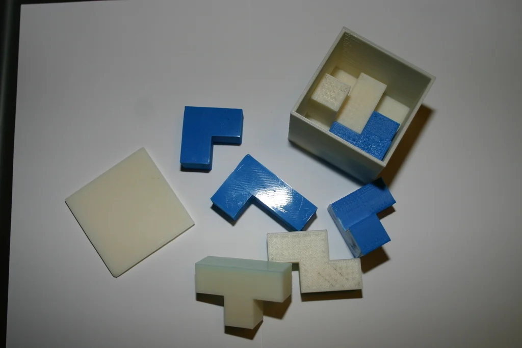 Box for Cube Puzzle