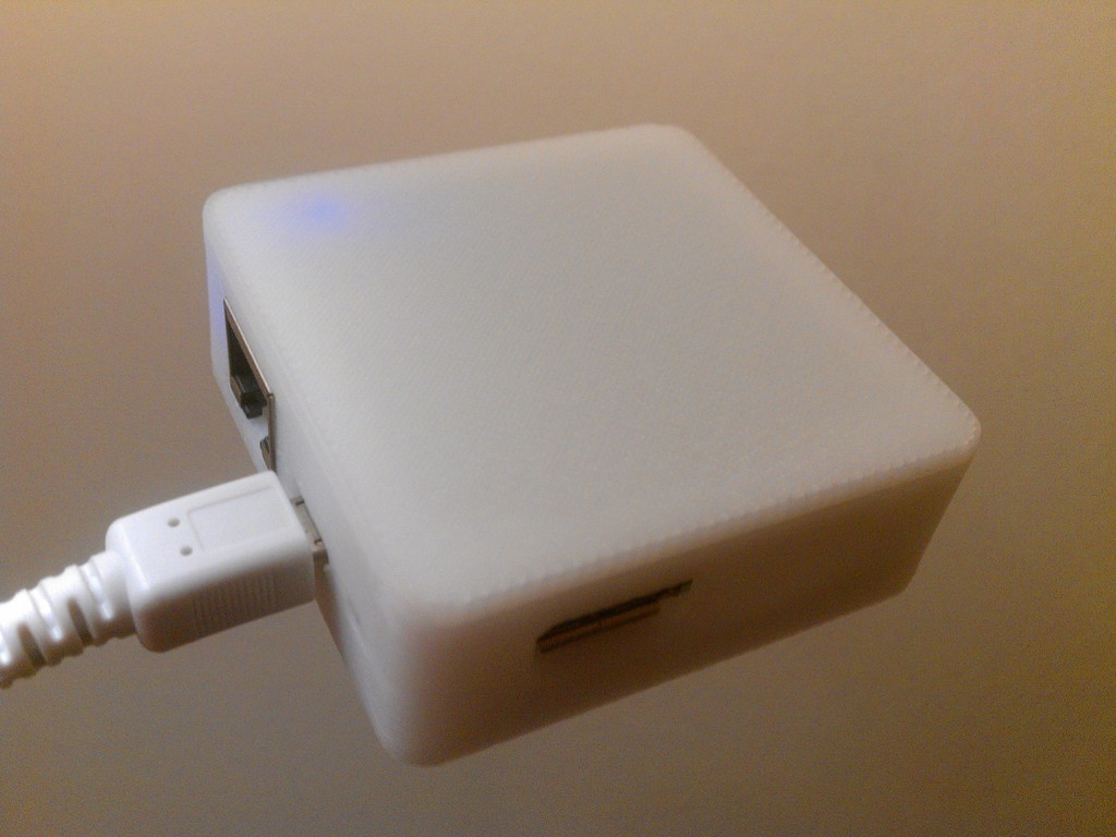 TP-Link TL-WR703N Case