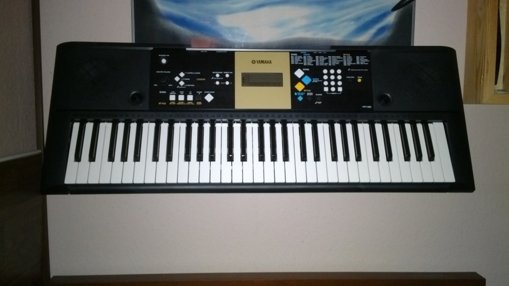 Wall mount for the Yamaha YPT-220 Keyboard