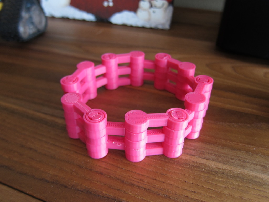 Pin Chain Bracelet with variable width