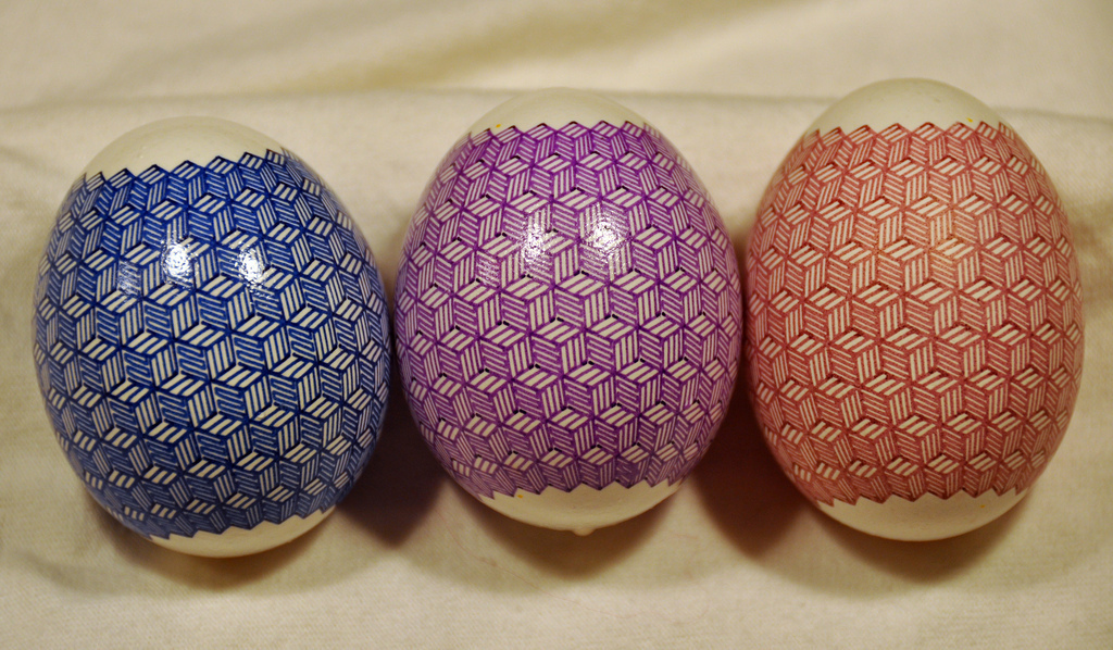 Monochrome geometric Eggbot plot