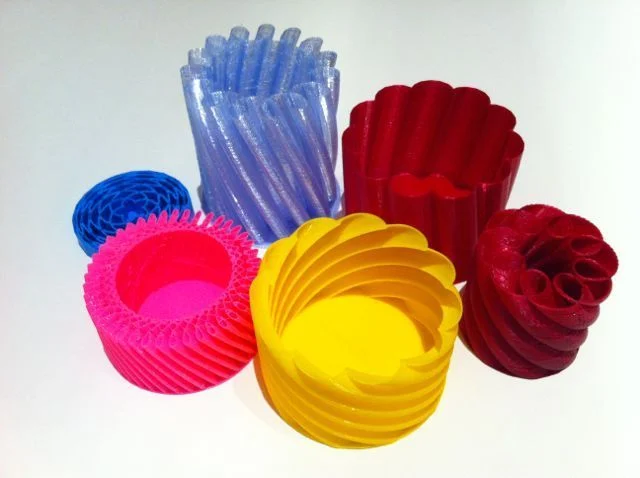 Customisable Spirograph Vase Generator