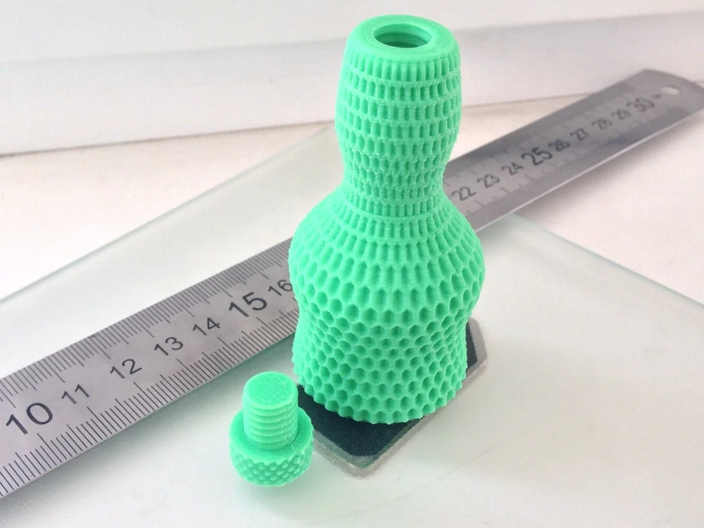 MakerBottles (Makerbot Bottles with Bolt Cap)