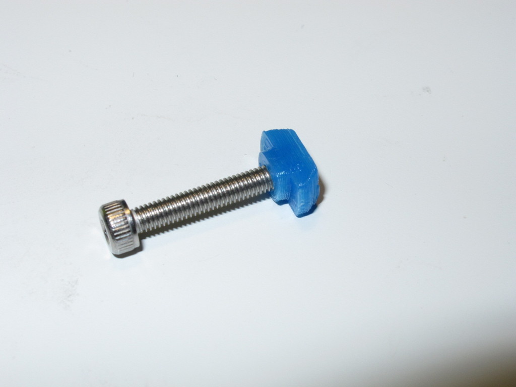Hammer nut for 20x20 extrusion.