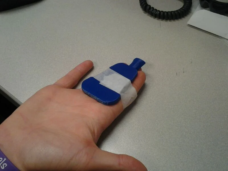 Splint for injured finger (research only)