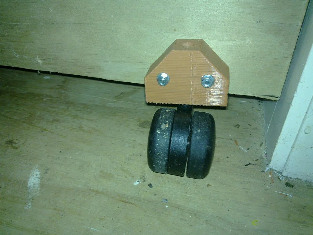Castor bracket