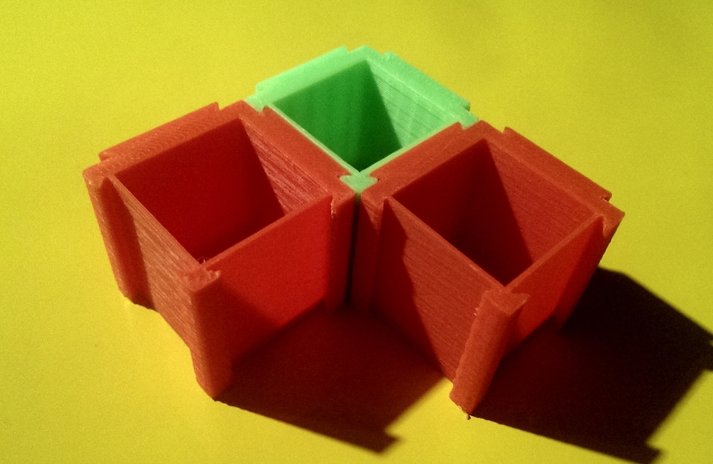 Expandable Dovetail Container System