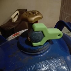 the key to the 17mm gas cylinder