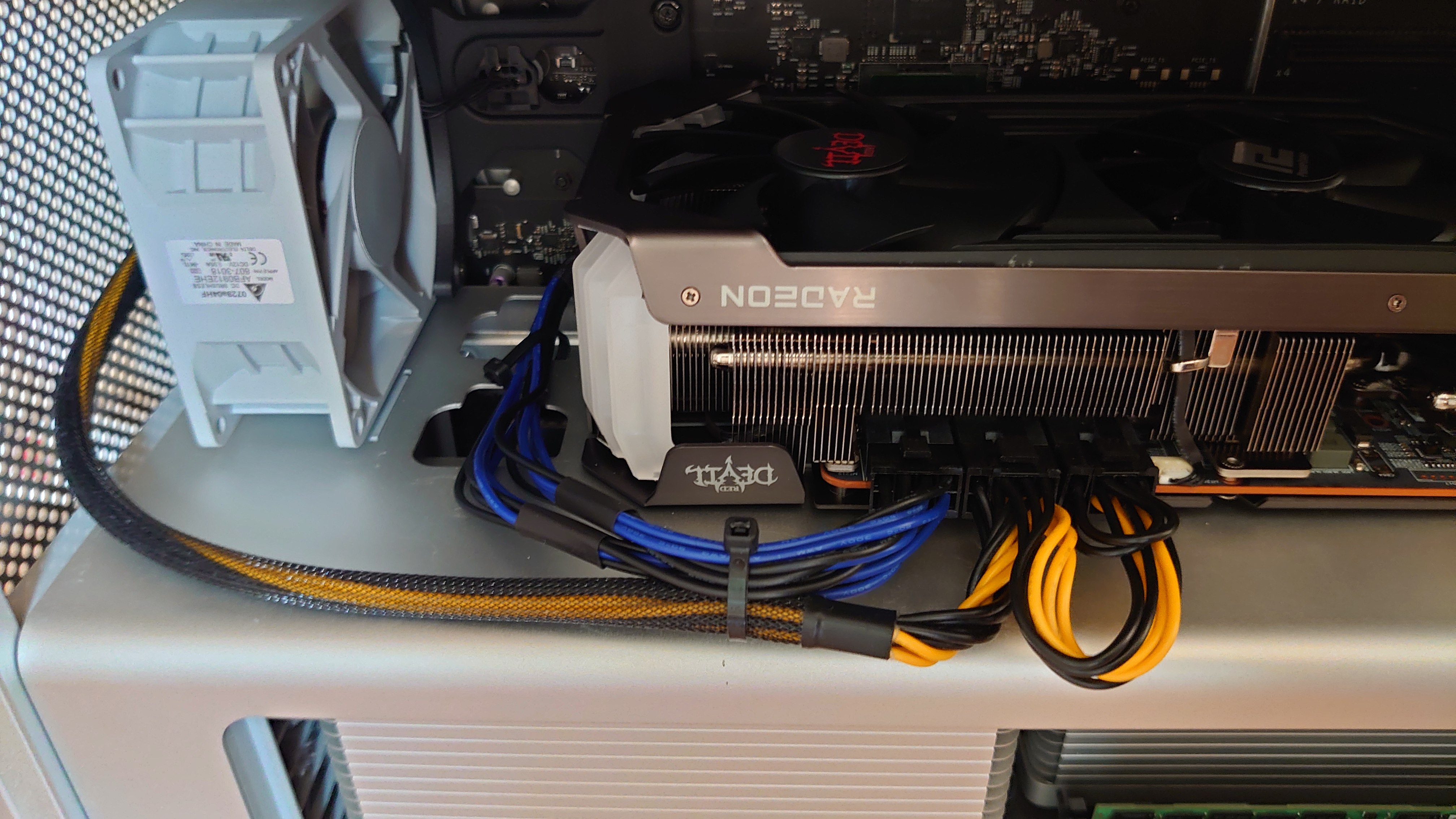 Mac Pro 5,1 Improved PCI Fan Holder