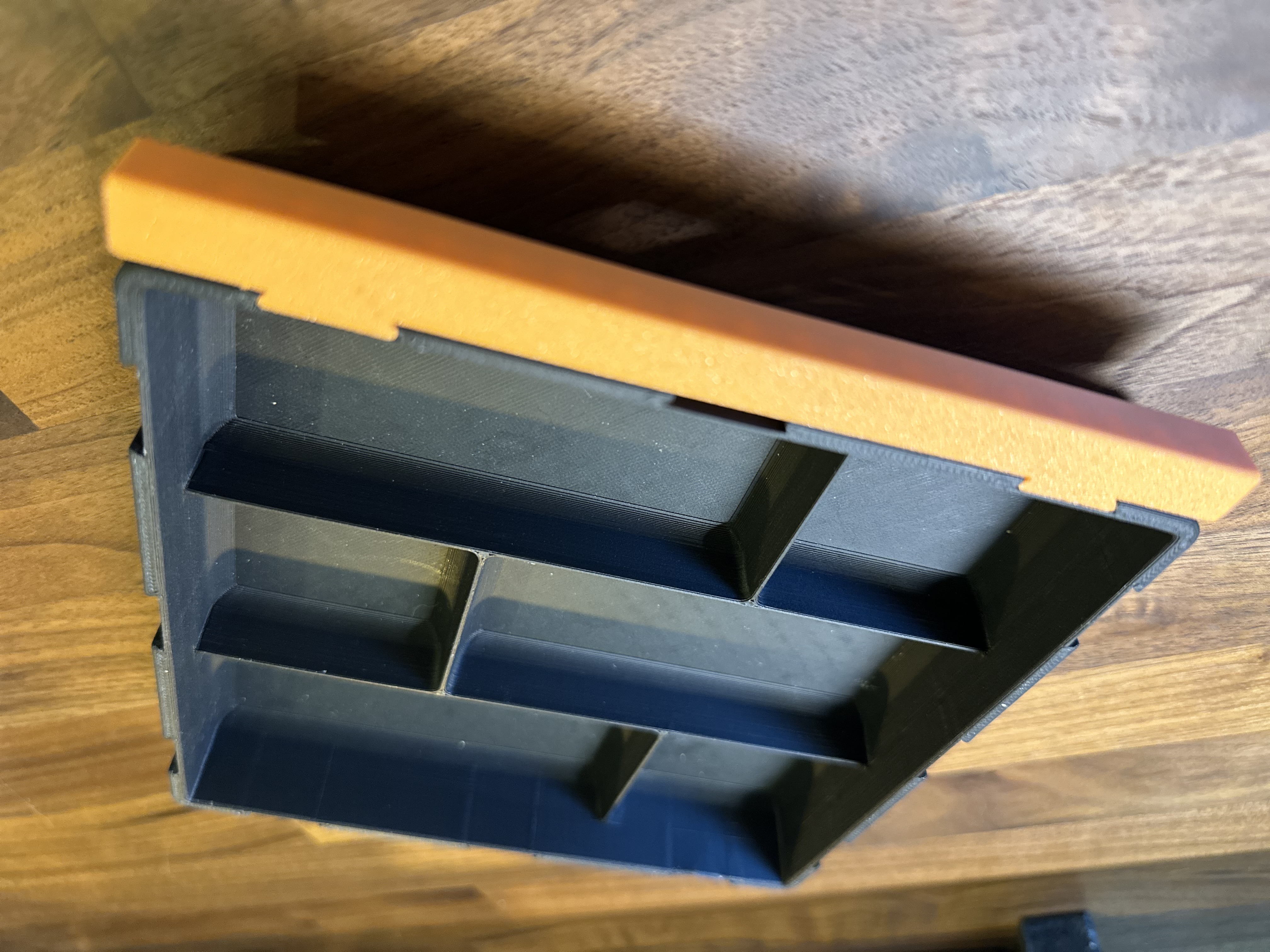 Configurable Handle for Catch-All Trays / Desk Organiser