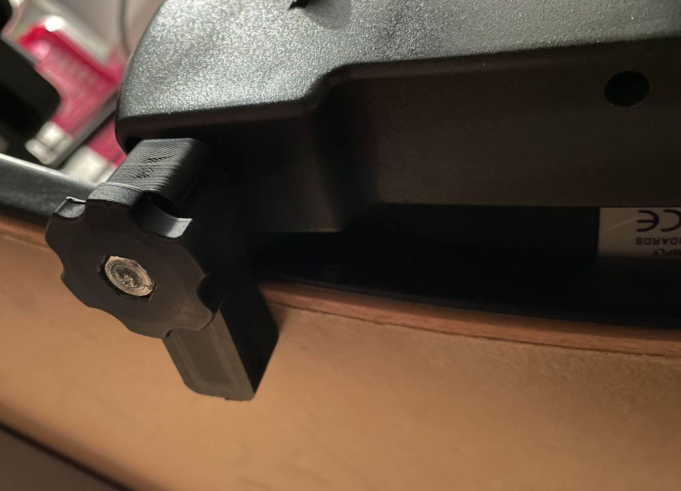 CH Flight Sim Yoke desk clamp for thinner desks
