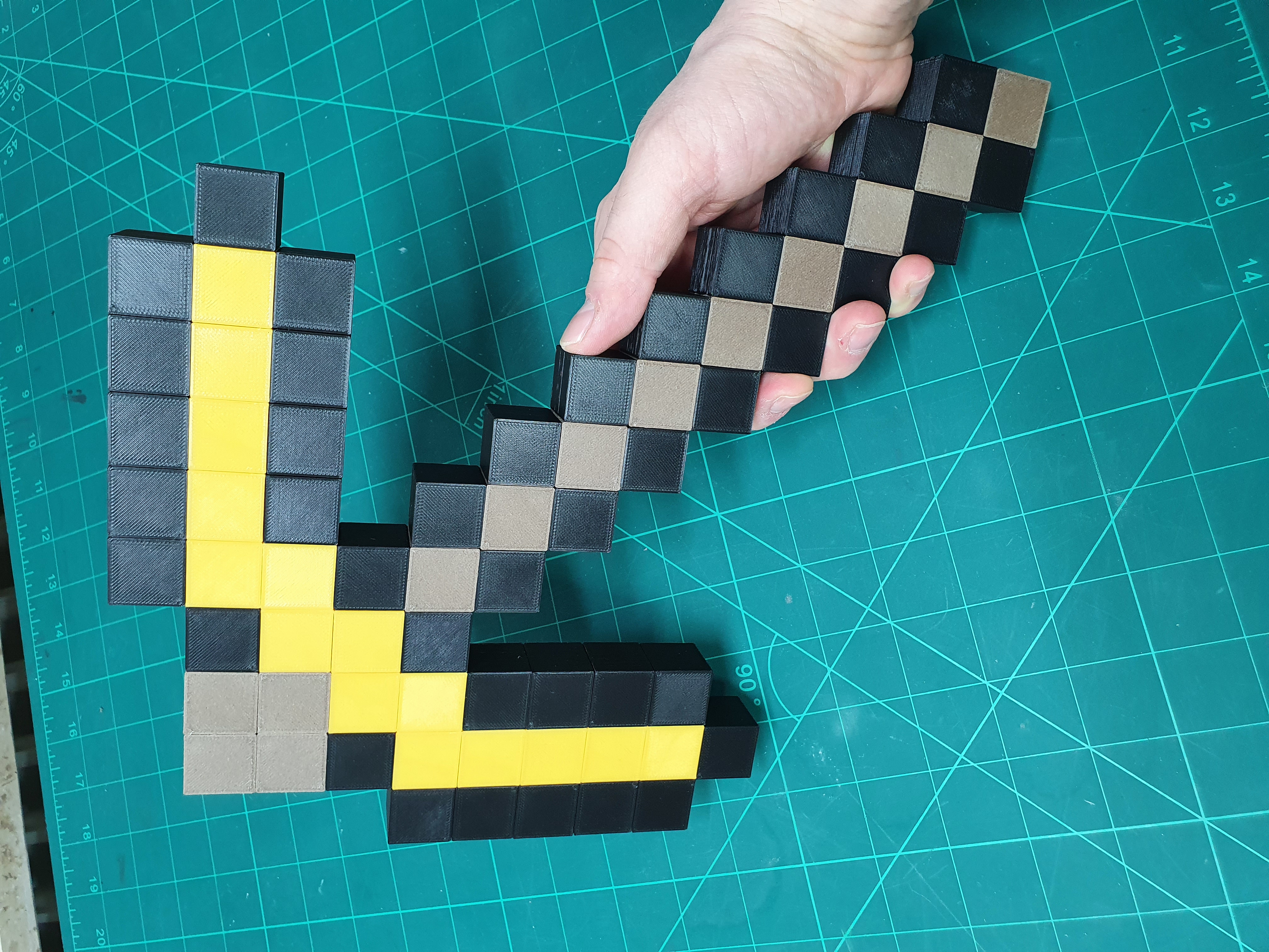 Minecraft Gold Pickaxe
