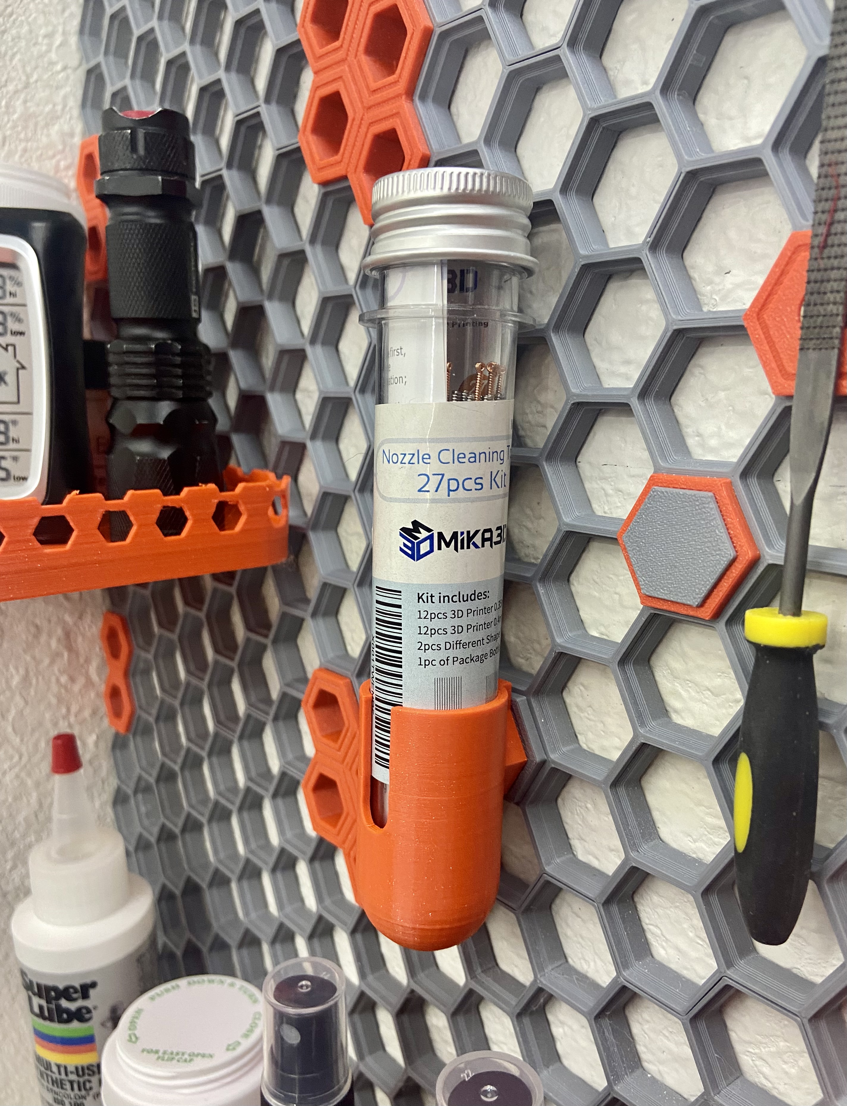 Nozzle Needles Holder for Honeycomb Storage Wall