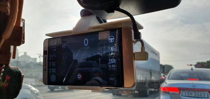 Openpilot Eon car mount