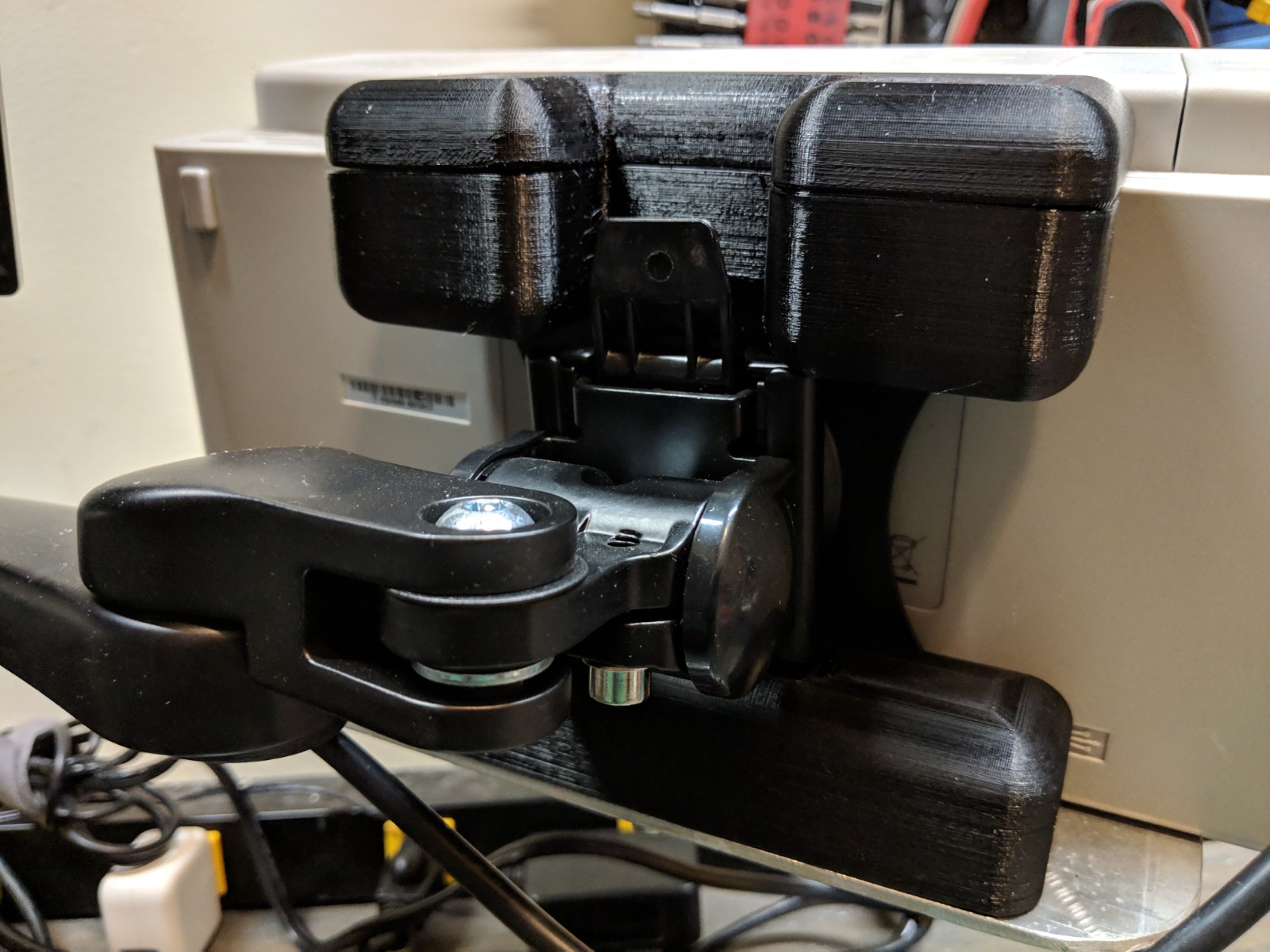 Hantek DSO4102C oscilloscope VESA mount